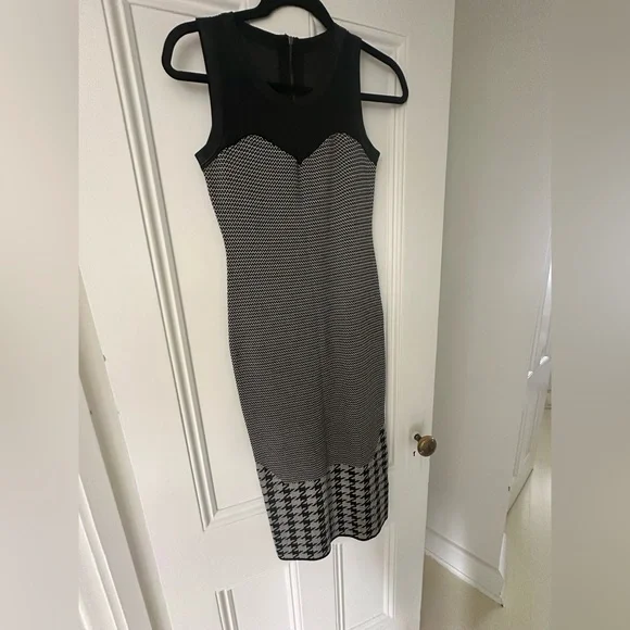 Rachel Roy Sleeveless midi-dress with leather trim
